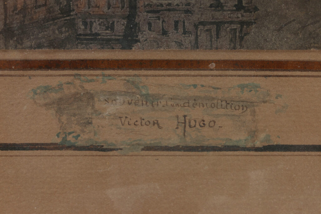 Victor HUGO (1802-1885) Souvenir d’une démolition Plume et encre brune, lavis brun avec de légers rehauts de gouache et d’aquarelle, 7 x 12,8 cm Signé et daté « Victor Hugo 1864 » Expert : Cabinet de Bayser Œuvre mise en vente par Vichy Enchères le 13 août 2026 © Vichy Enchères / Photo C. Darbelet