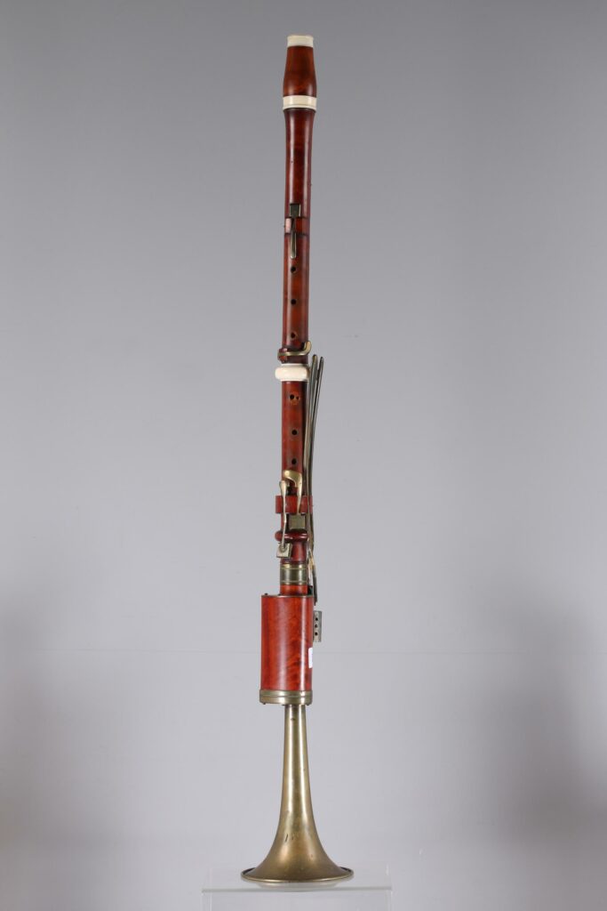 Cor de basset de Olivier COTTET Instrument provenant de la collection de Jean-Claude Veilhan Instrument mis en vente par Vichy Enchères le 7 novembre 2026 © Vichy Enchères