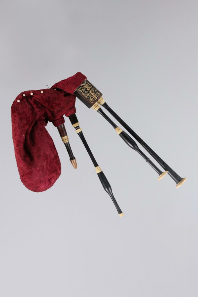 Cornemuse à bouche de CHARBONNIER, début XXème. Instrument mis en vente par Vichy Enchères le 7 novembre 2026 © Vichy Enchères/ Photo C. Darbelet