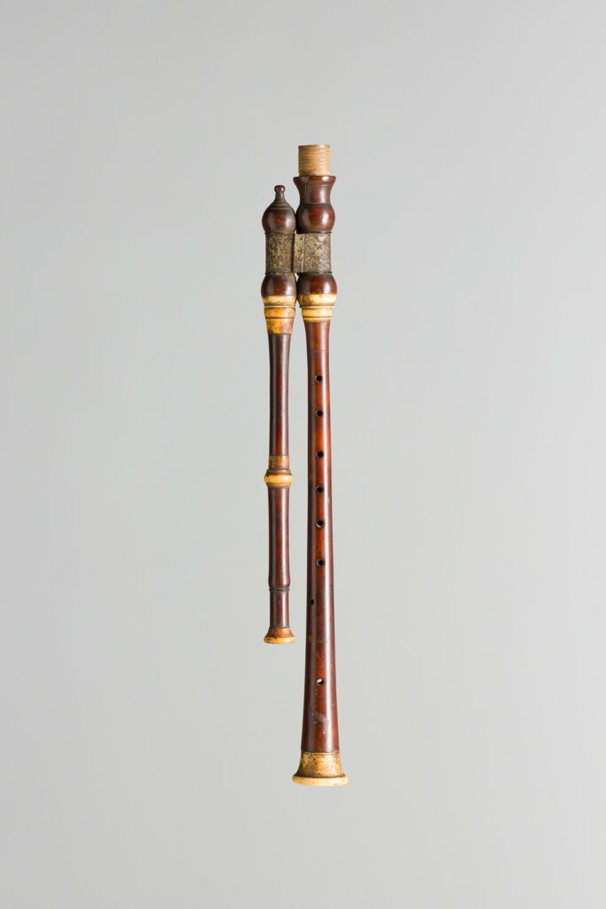 Pied de cabrette de DUFAYET à Paris, XIXeme. Instrument mis en vente par Vichy Enchères le 7 novembre 2026 © Vichy Enchères/ Photo C. Darbelet