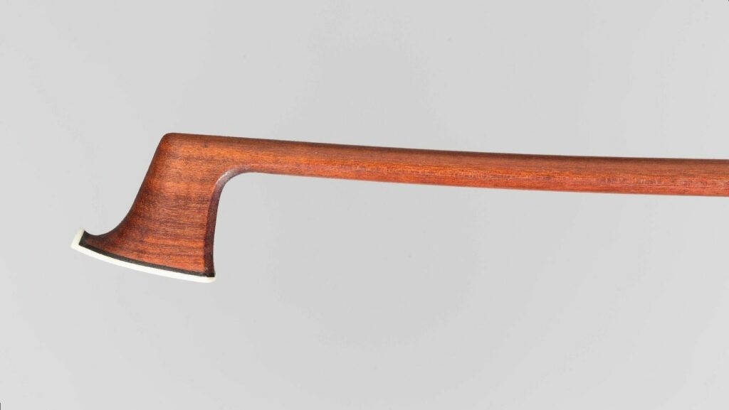 Archet de violon de François-Xavier TOURTE © Vichy Enchères / Photo C. Darbelet
